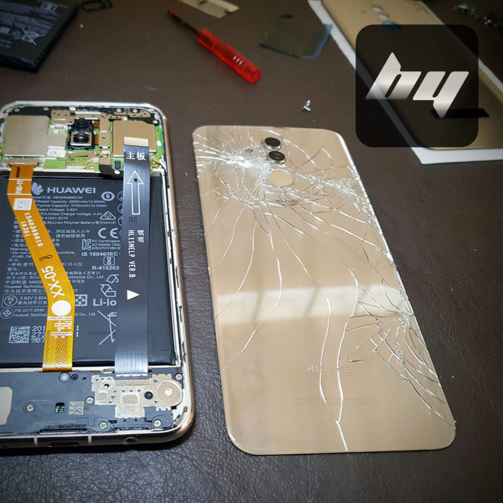 Cambio de tapa trasera en celular con vidrio astillado